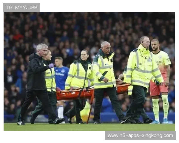 曼城沃尔科特外侧爆射腾空破门全场再度轰动